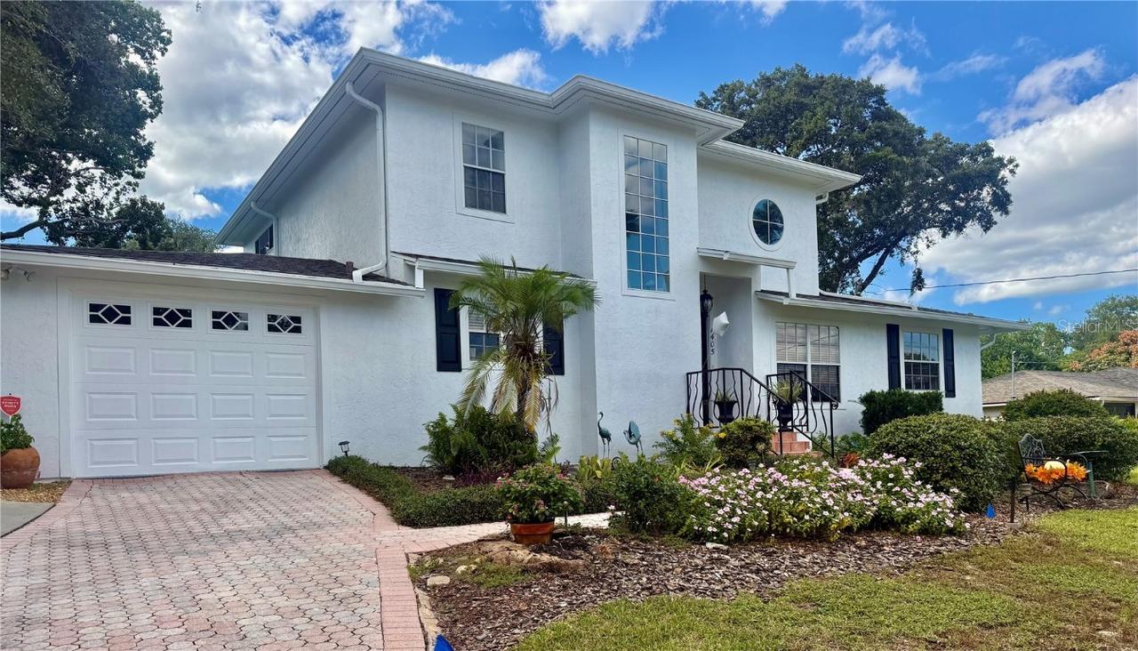 1405 Hilltop Dr., Mount Dora, FL 32757