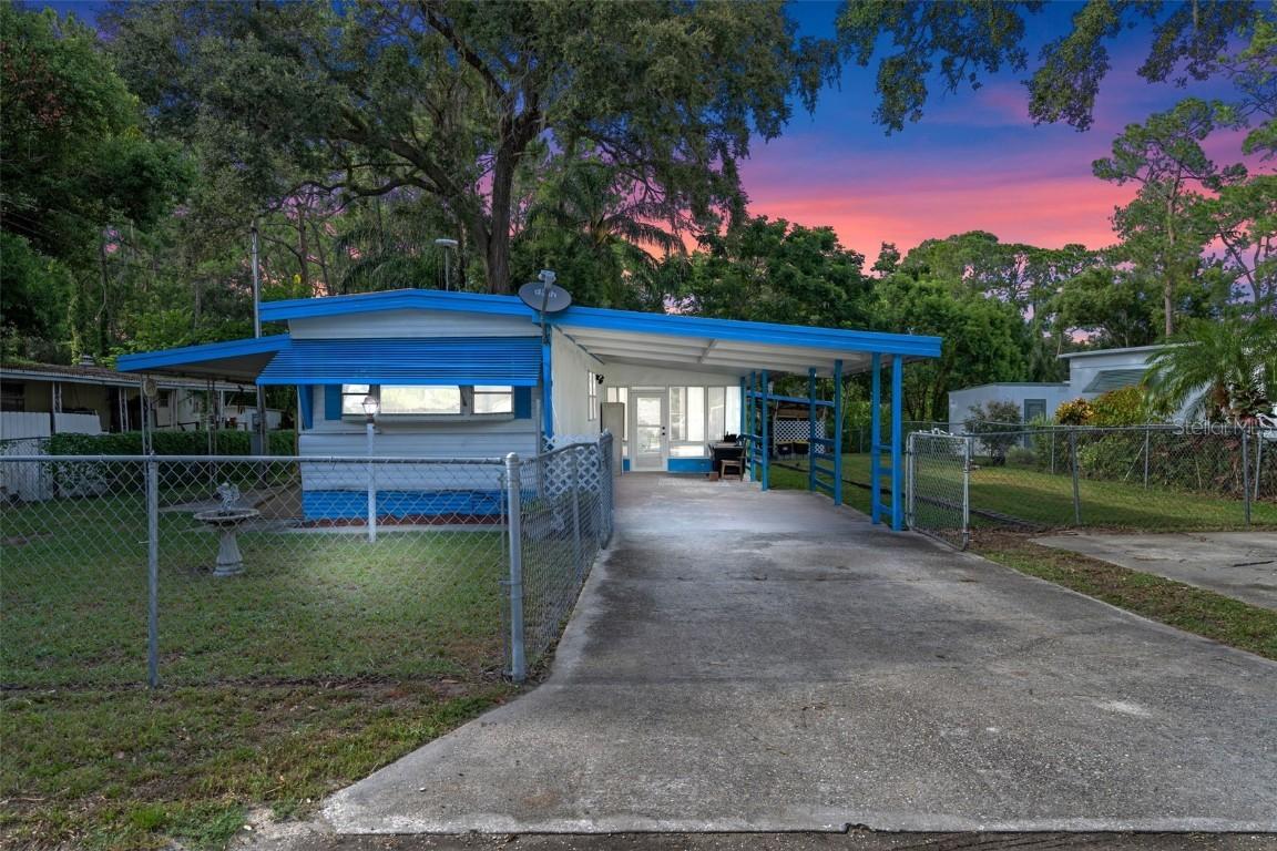 15423 Santa Fe Tr., Eustis, FL 32726