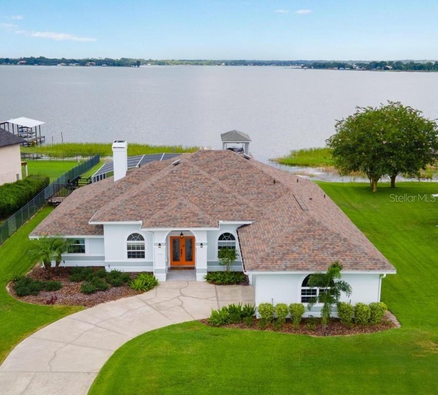 16647 E Shirley Shores Rd., Tavares, FL 32778