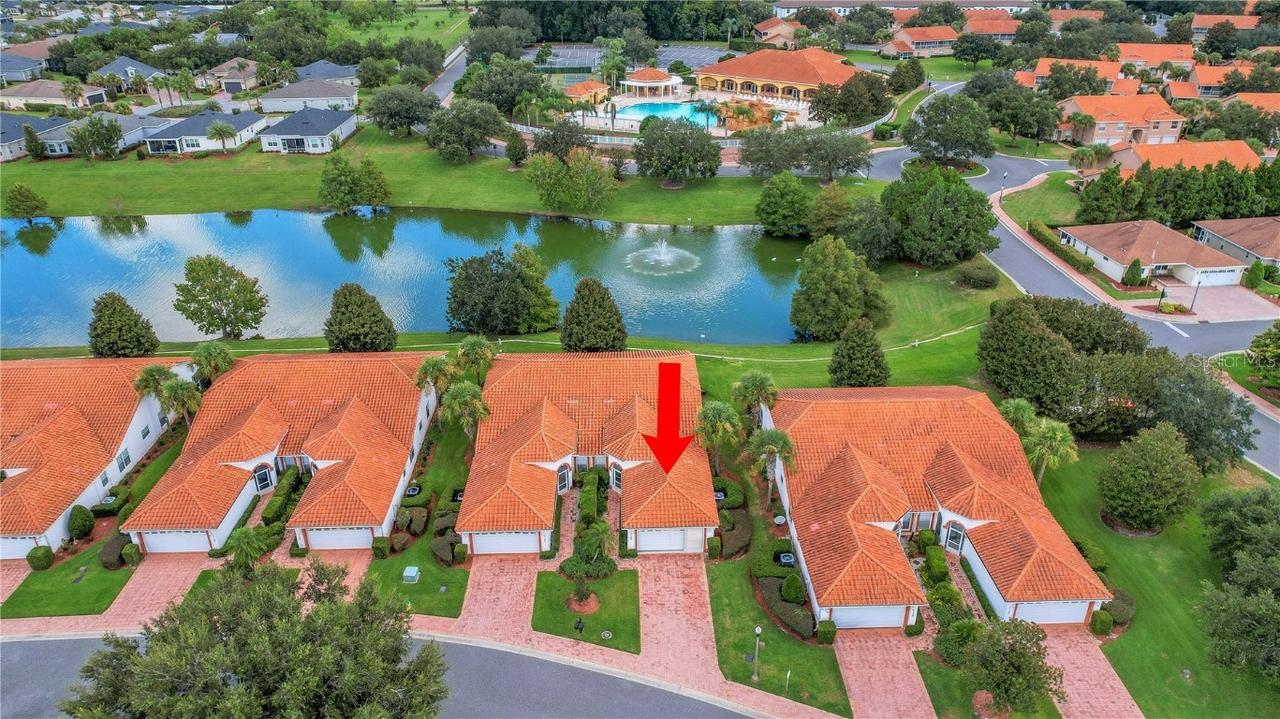5162 Harbour Dr., Oxford, FL 34484