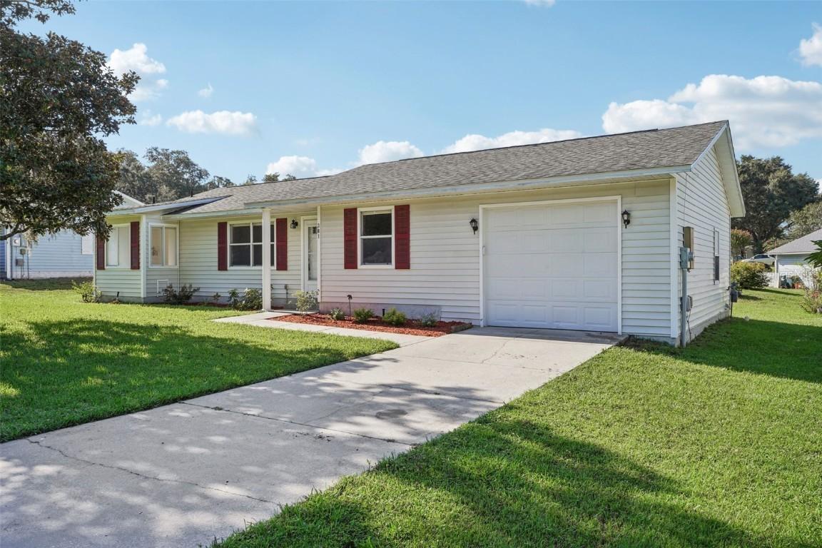 301 Brigadoon Cir., Leesburg, FL 34788