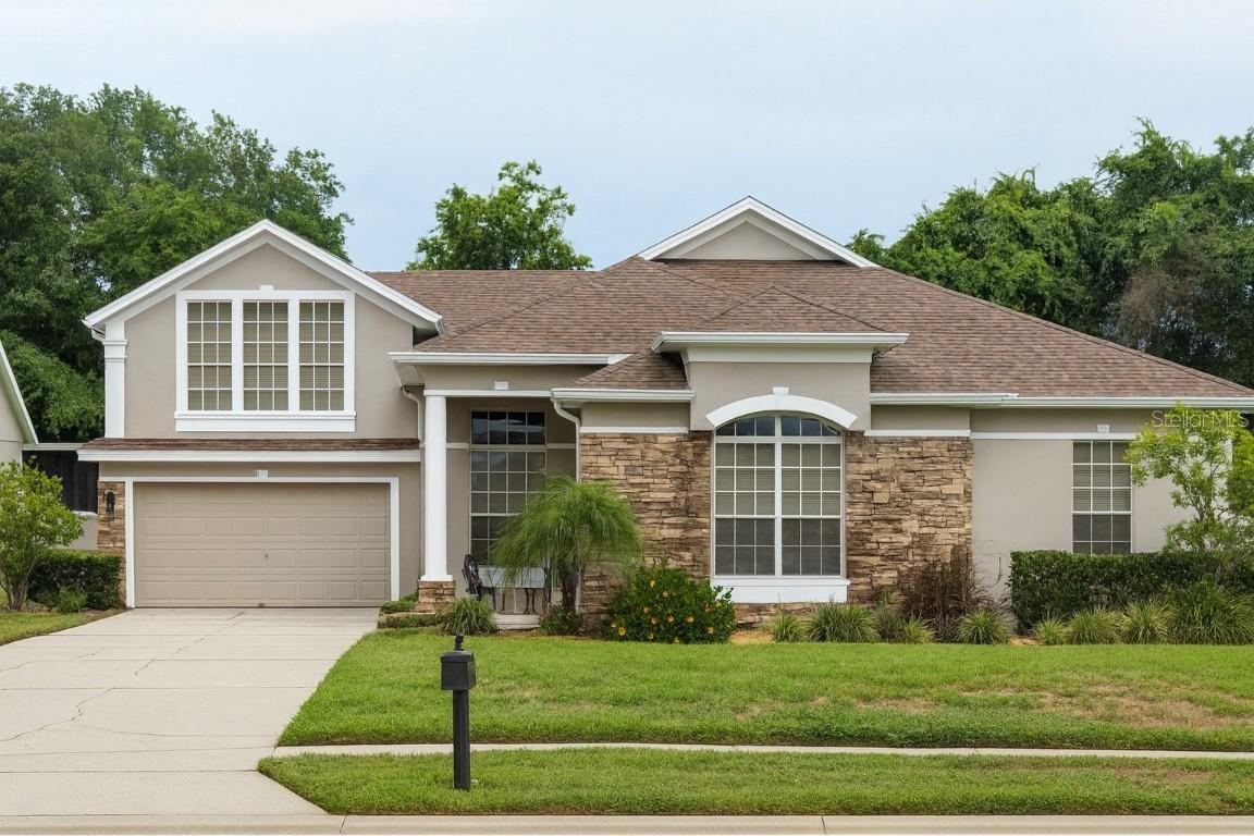 326 Largovista Dr., Oakland, FL 34787