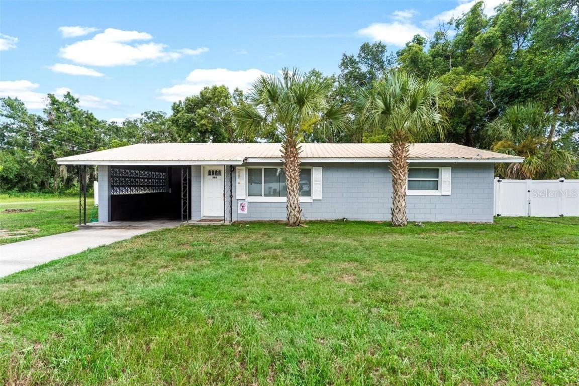 398 Rose St., Umatilla, FL 32784