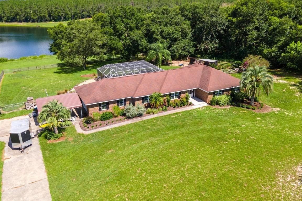 15681 SE 170th Ave., Weirsdale, FL 32195