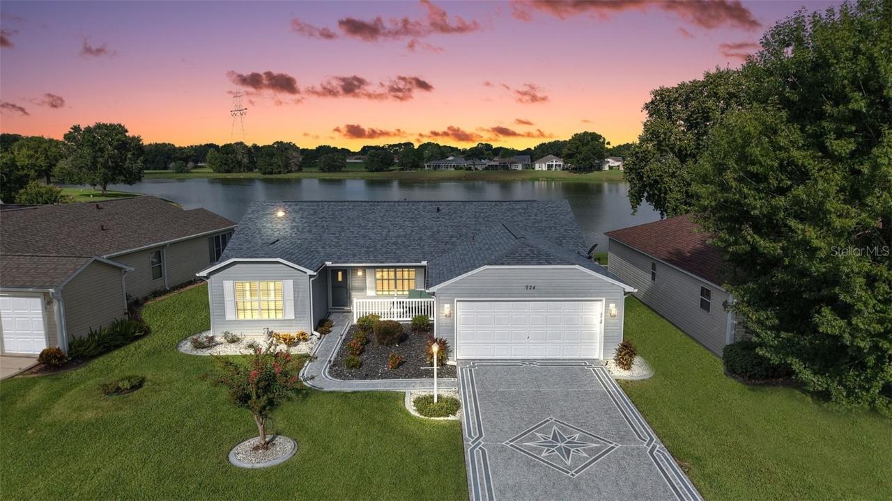 924 Camino Del Rey Dr., The Villages, FL 32159