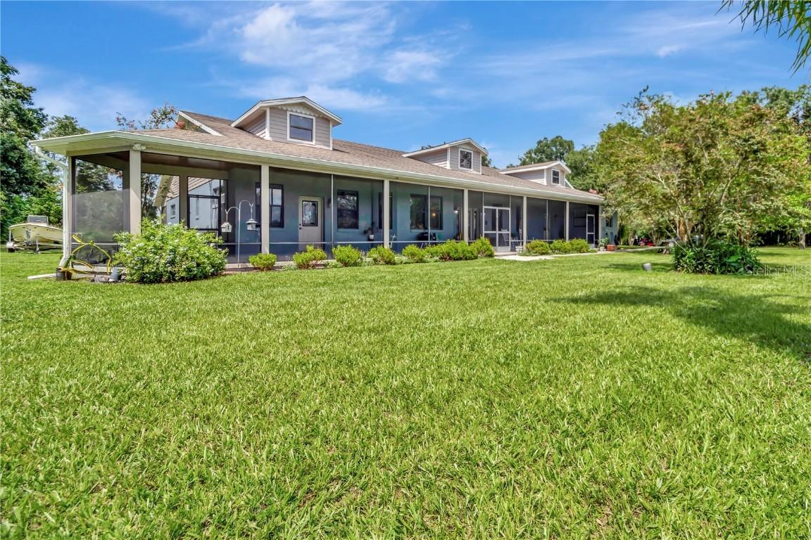 384 E Kings Hwy., Center Hill, FL 33514