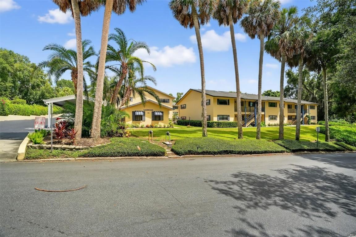 110 N Tremain St. #208, Mount Dora, FL 32757