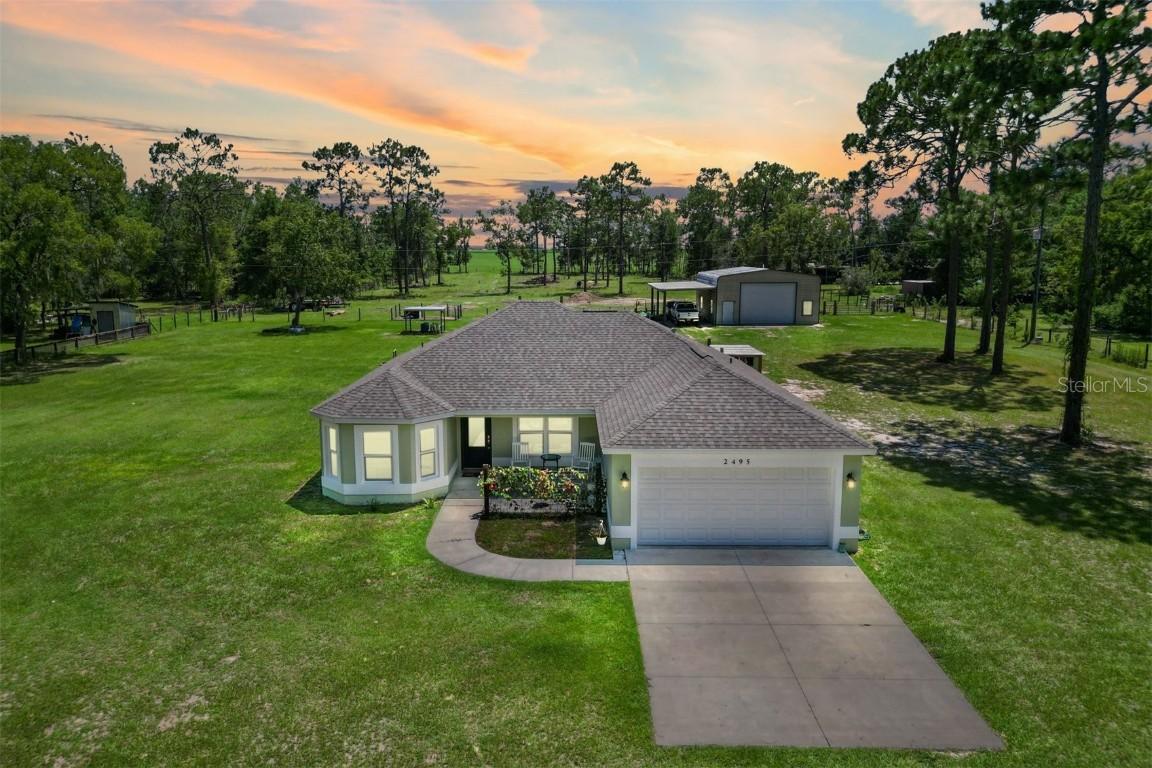 2495 County Road 245d, Oxford, FL 34484