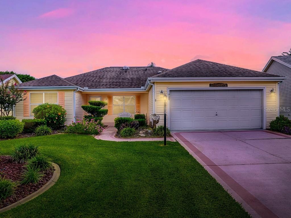 421 Aldama Ave., The Villages, FL 32159