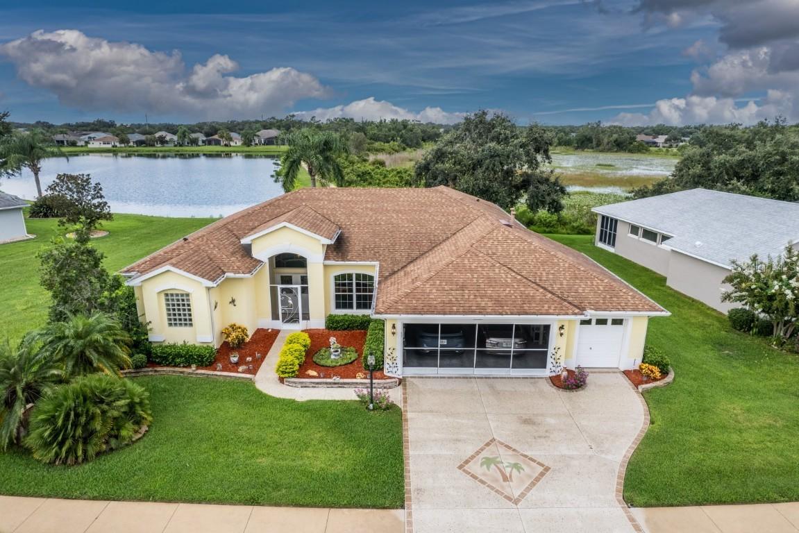 27207 Nostalgia Dr., Leesburg, FL 34748