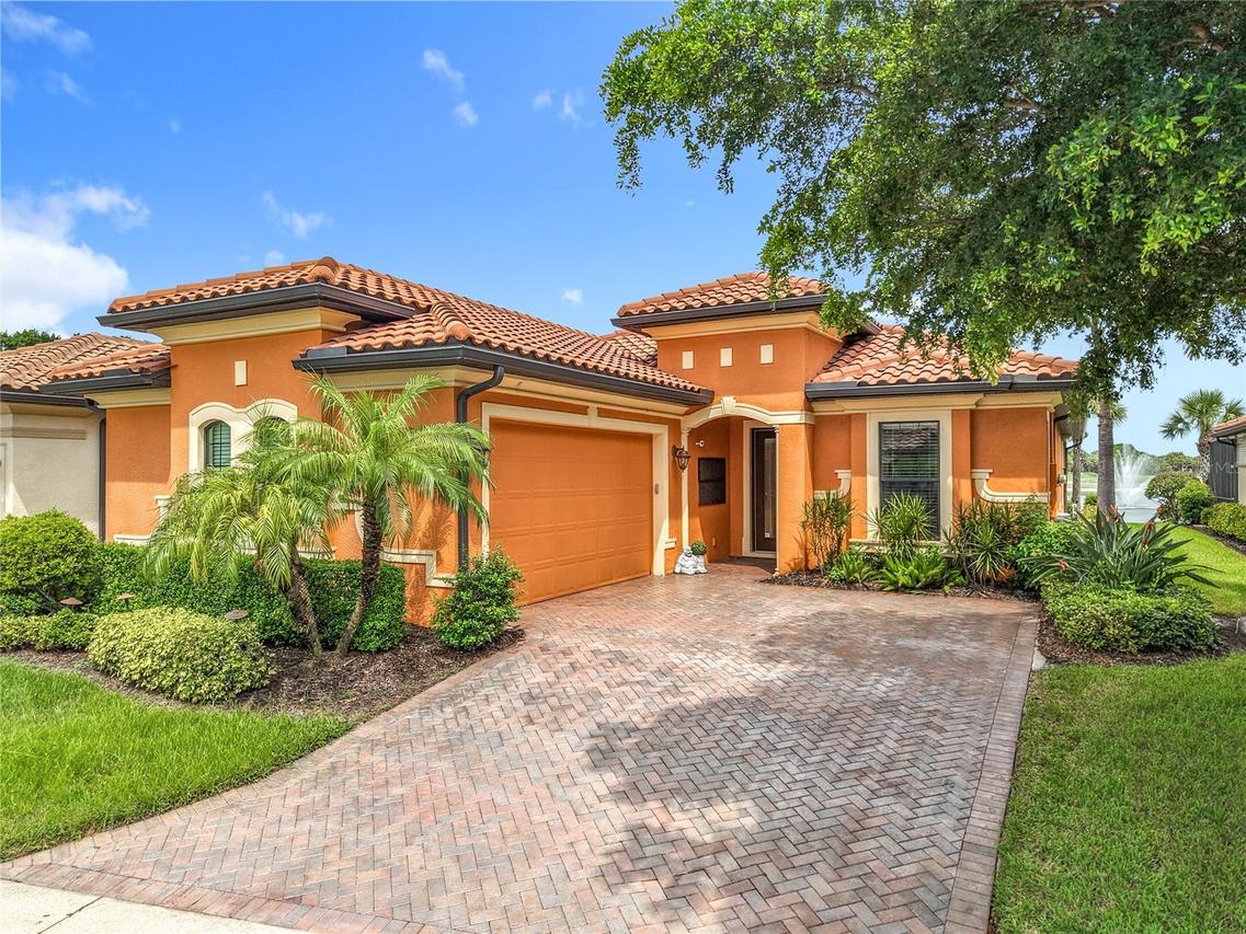 10264 Porto Romano Dr., Miromar Lakes, FL 33913