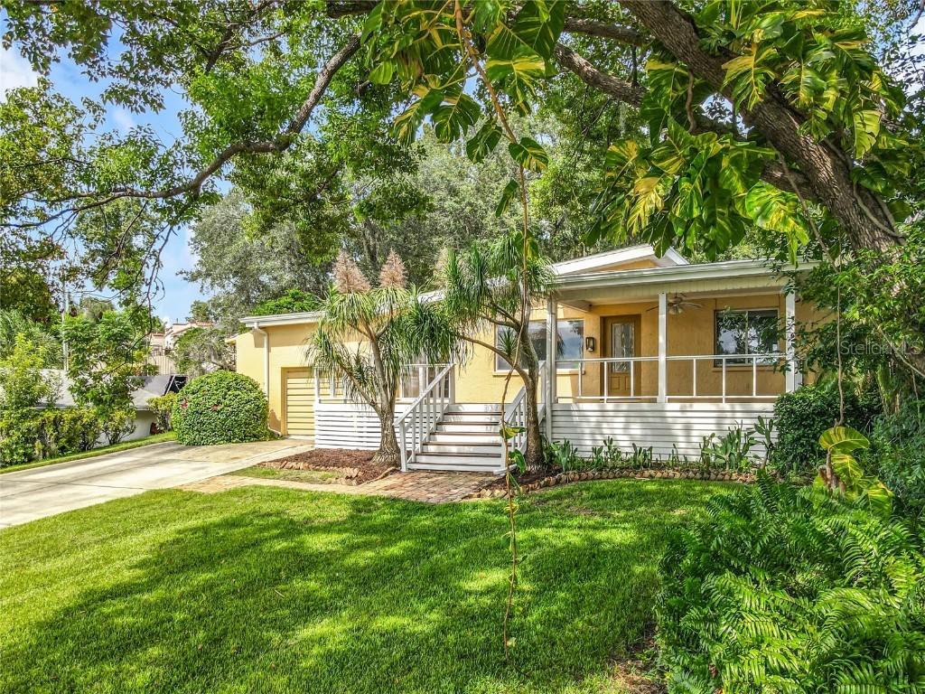 1385 Lake Ave., Clermont, FL 34711