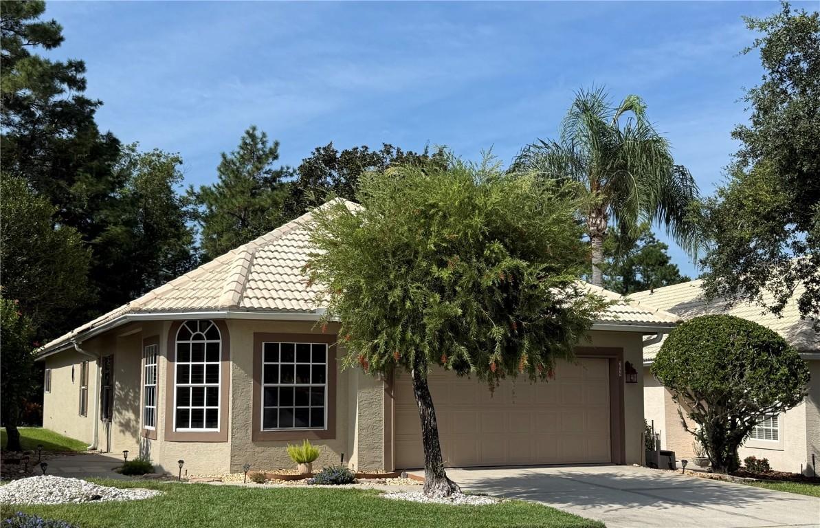 9049 Saint Andrews Way, Mount Dora, FL 32757