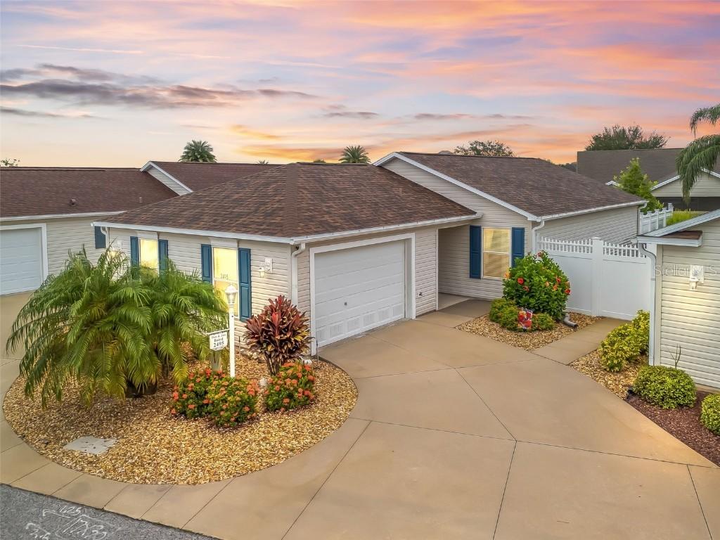 2495 Dundee Ter., The Villages, FL 32162