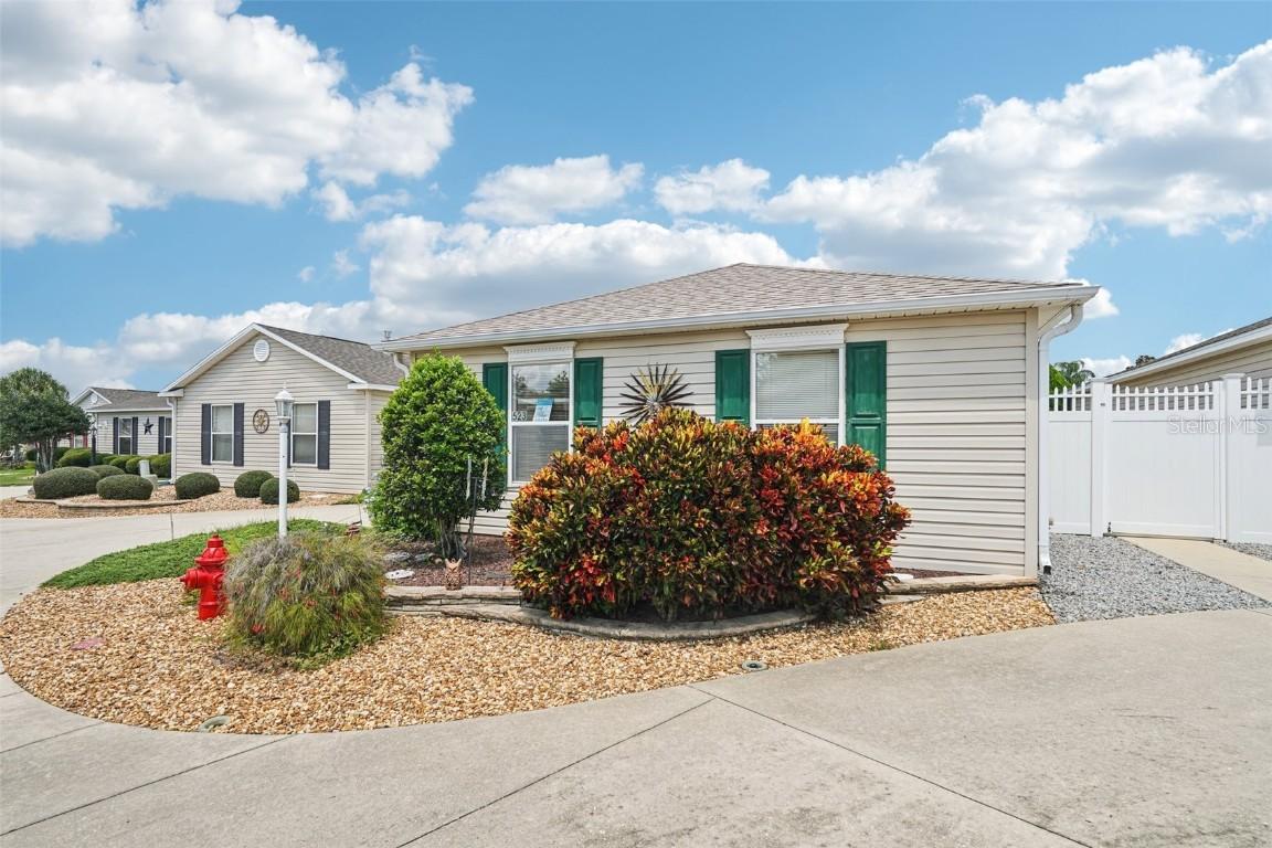 523 Richburg St., The Villages, FL 32162