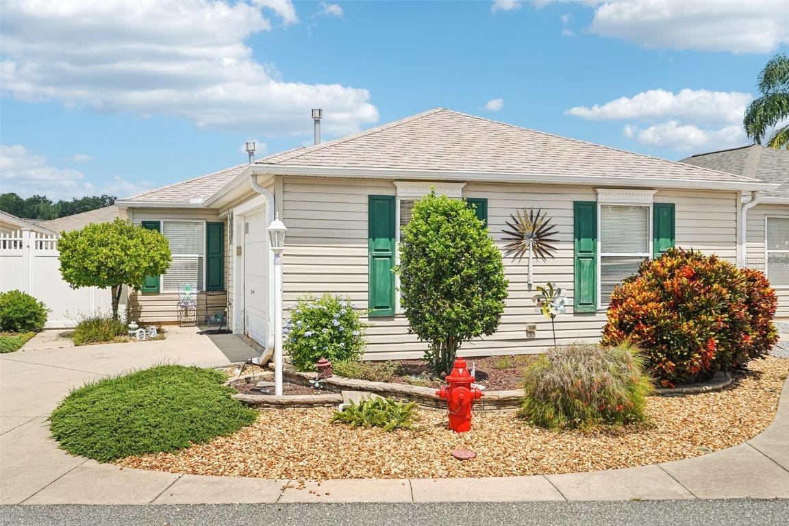 523 Richburg St., The Villages, FL 32162