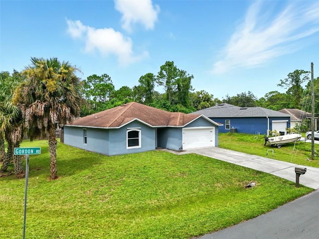 202 Gordon Rd., Palm Bay, FL 32907