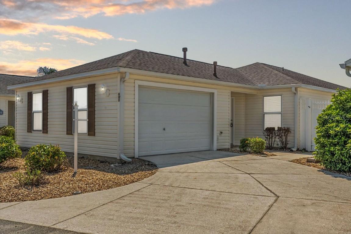 680 Sherwood St., The Villages, FL 32162
