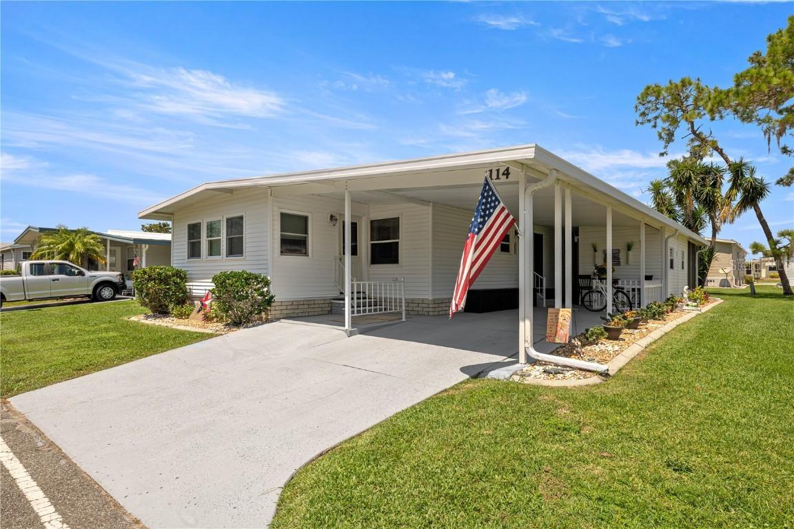 114 Pyracantha Ln., Leesburg, FL 34748