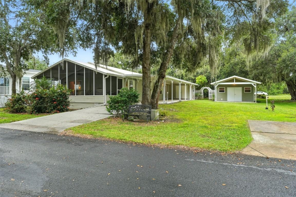 11642 Martell Ct., Leesburg, FL 34788