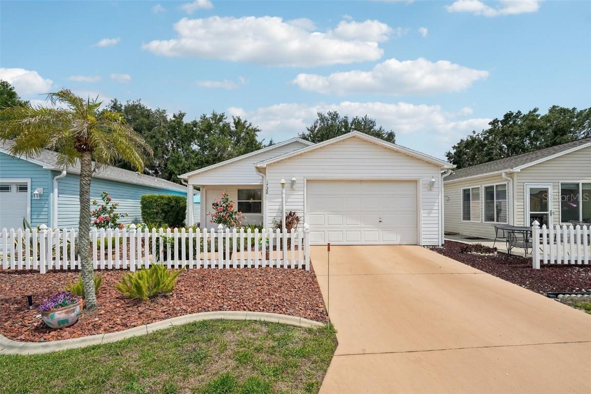 1728 Morelos Rd., The Villages, FL 32159