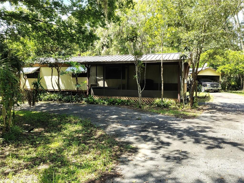 2506 Cr 401a, Lake Panasoffkee, FL 33538
