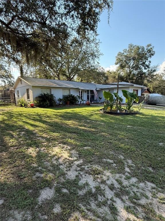 39837 Magnolia St., Lady Lake, FL 32159