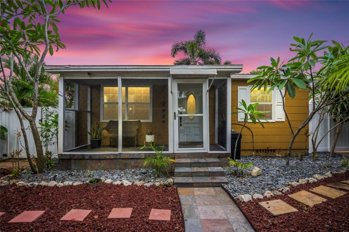 4710 22nd Ave., St Petersburg, FL 33713
