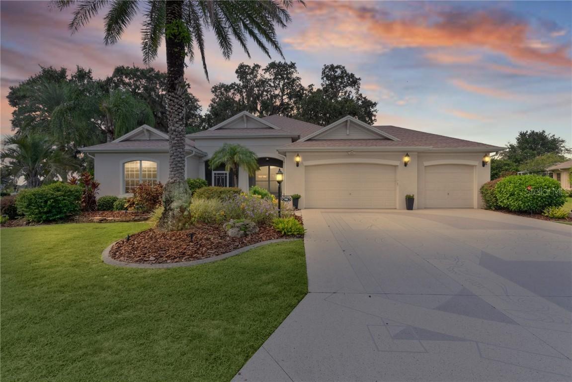 946 Adams Ln., The Villages, FL 32162