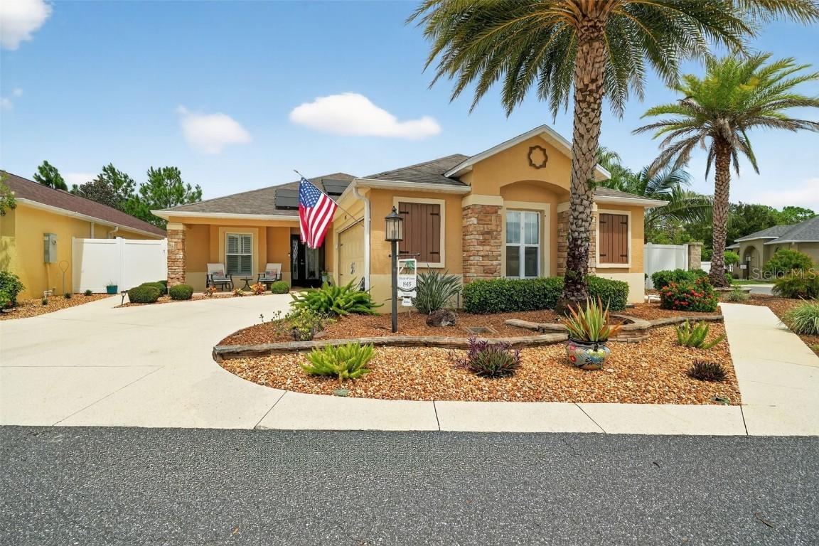 845 Vasquez Ave., The Villages, FL 32163