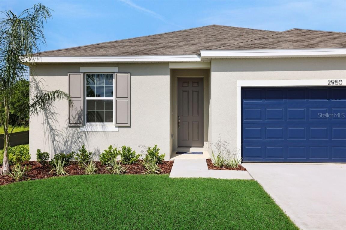 2932 Supermarine Rd., Tavares, FL 32778