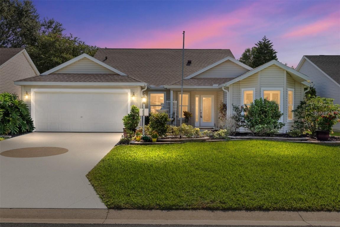 1185 Oak Forest Dr., The Villages, FL 32162