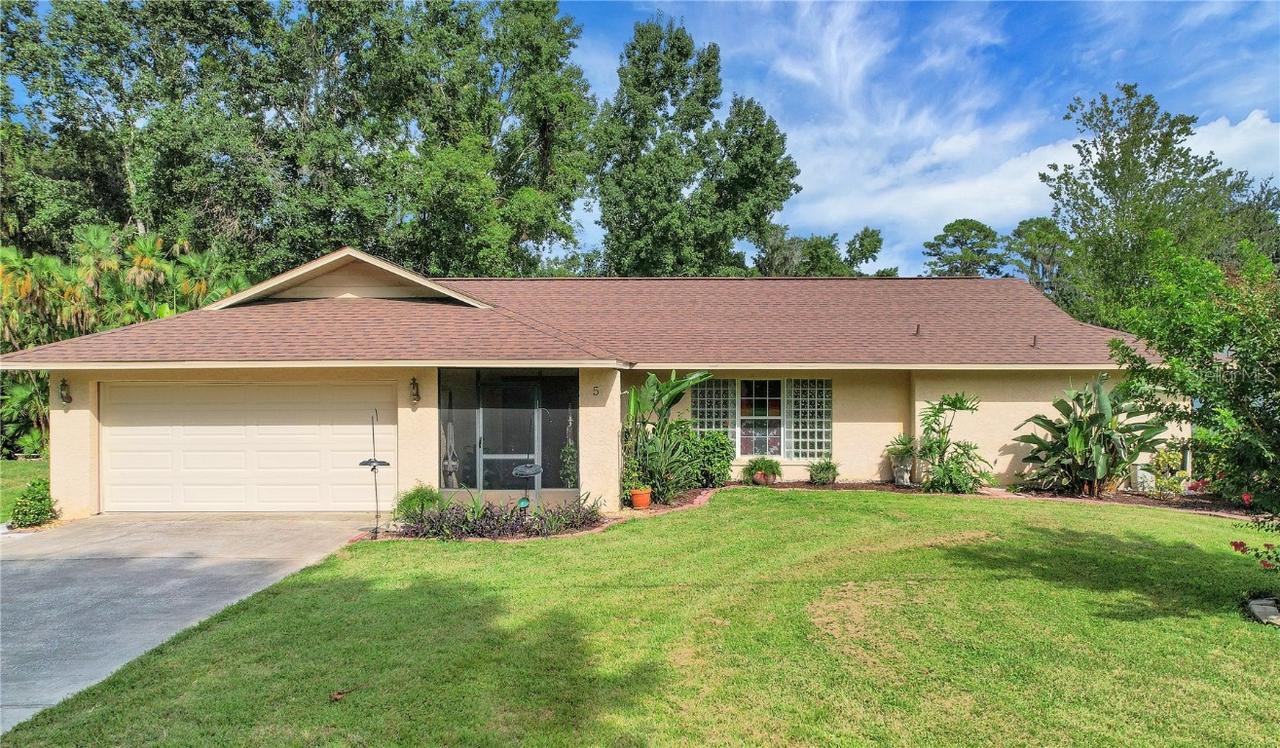 5 Magnolia Ln., Yalaha, FL 34797