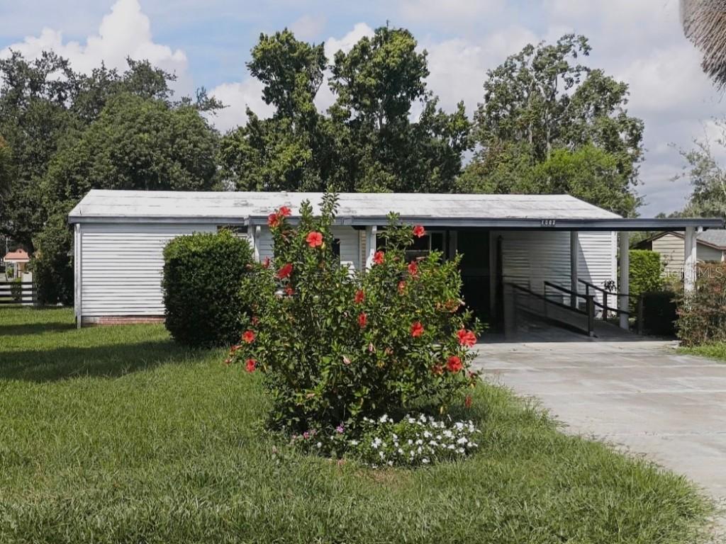 1002 Shay Blvd., Lady Lake, FL 32159