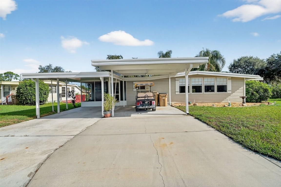 11905 Linda Ave., Tavares, FL 32778