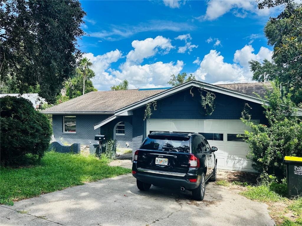 138 Whittier Ln., Winter Haven, FL 33884