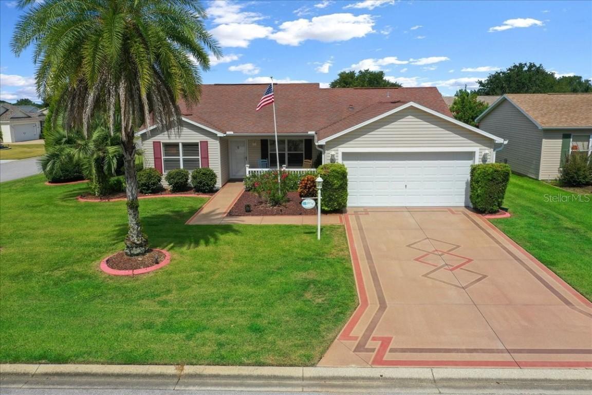 891 Bartlet Ln., The Villages, FL 32162