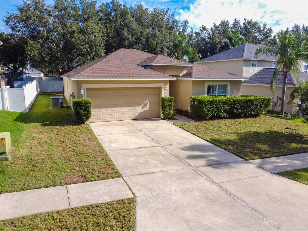 2339 Foxtree Rd., Tavares, FL 32778