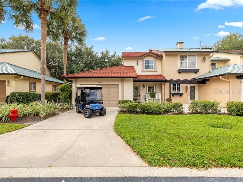 1124 Avenida De Las Casas, Lady Lake, FL 32159