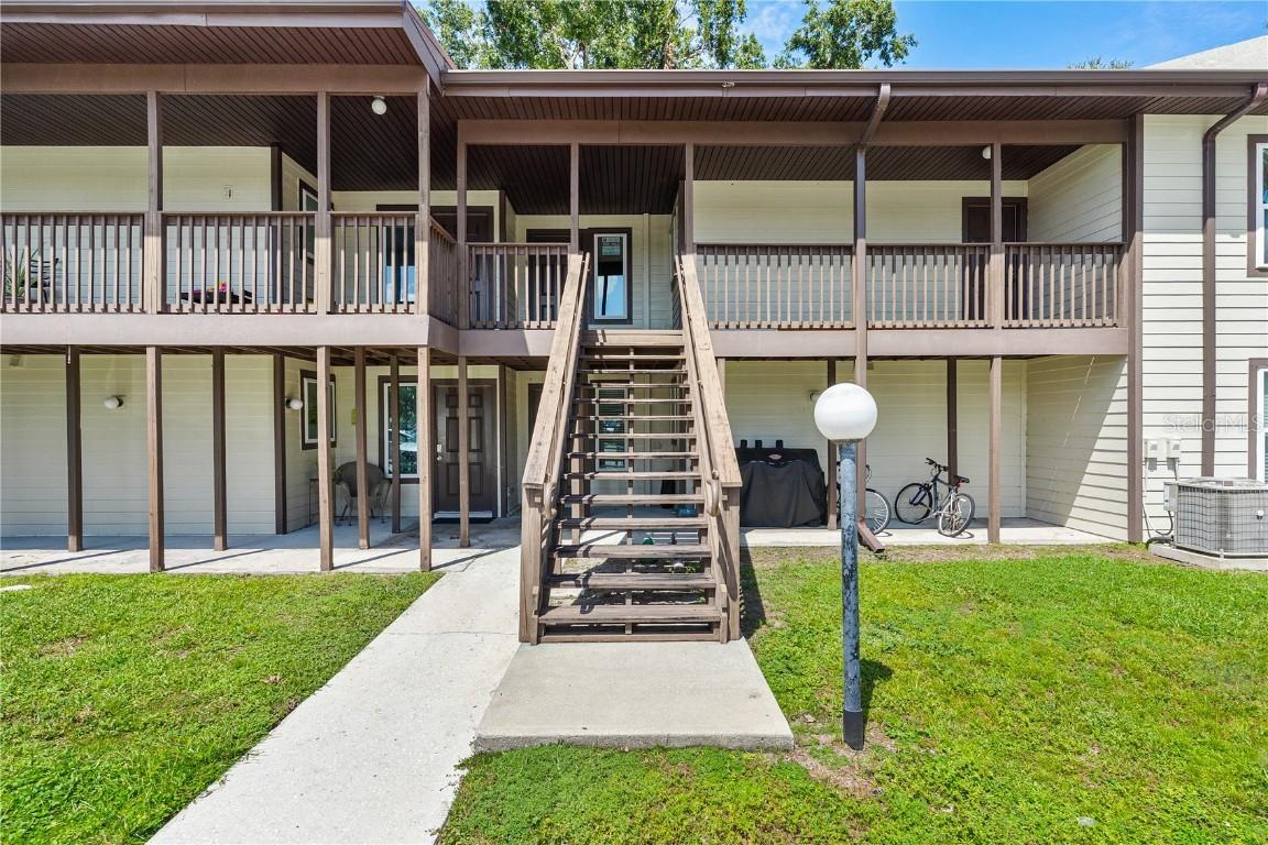 14202 Sandalwood Dr. #202, Wildwood, FL 34785