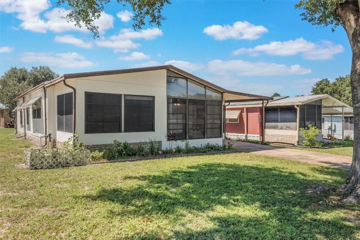 28550 Helena Run Dr., Leesburg, FL 34748