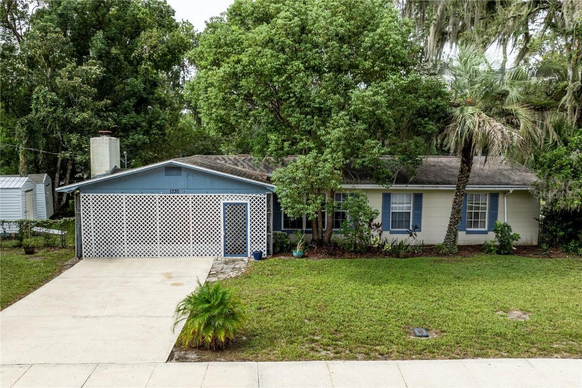 1330 Cambridge Dr., Leesburg, FL 34748