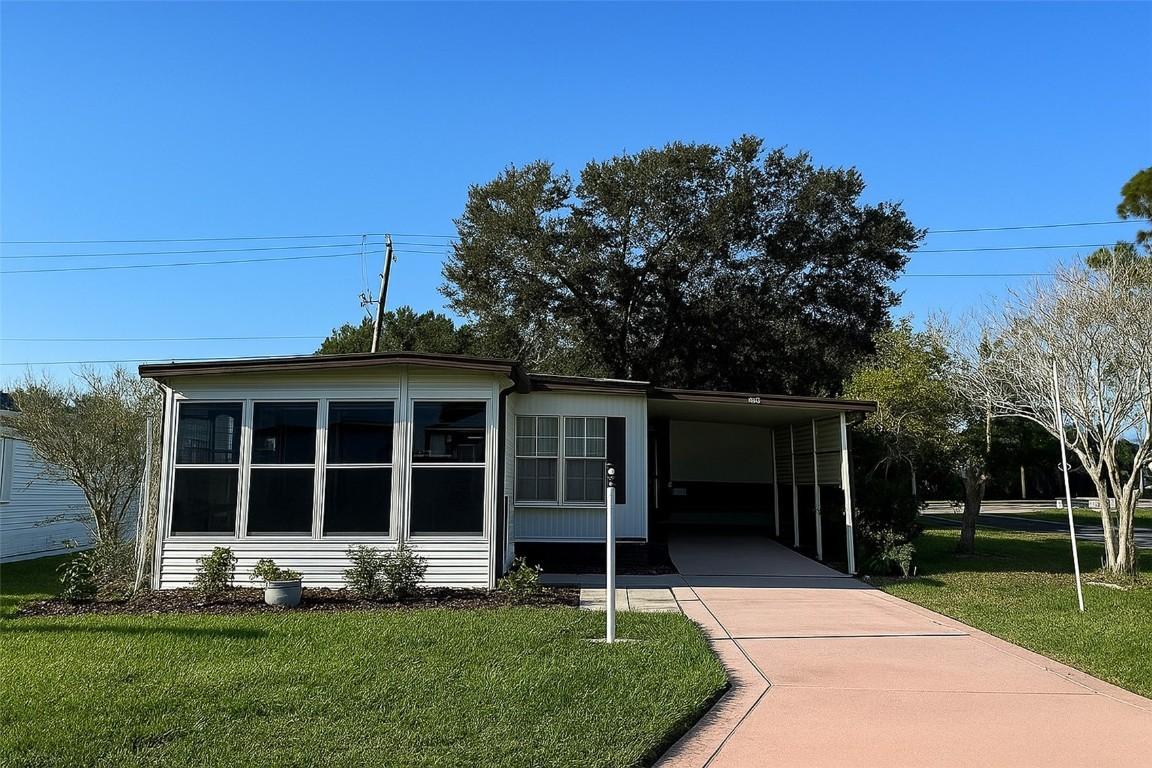 527 Egret Cir., Micco, FL 32976