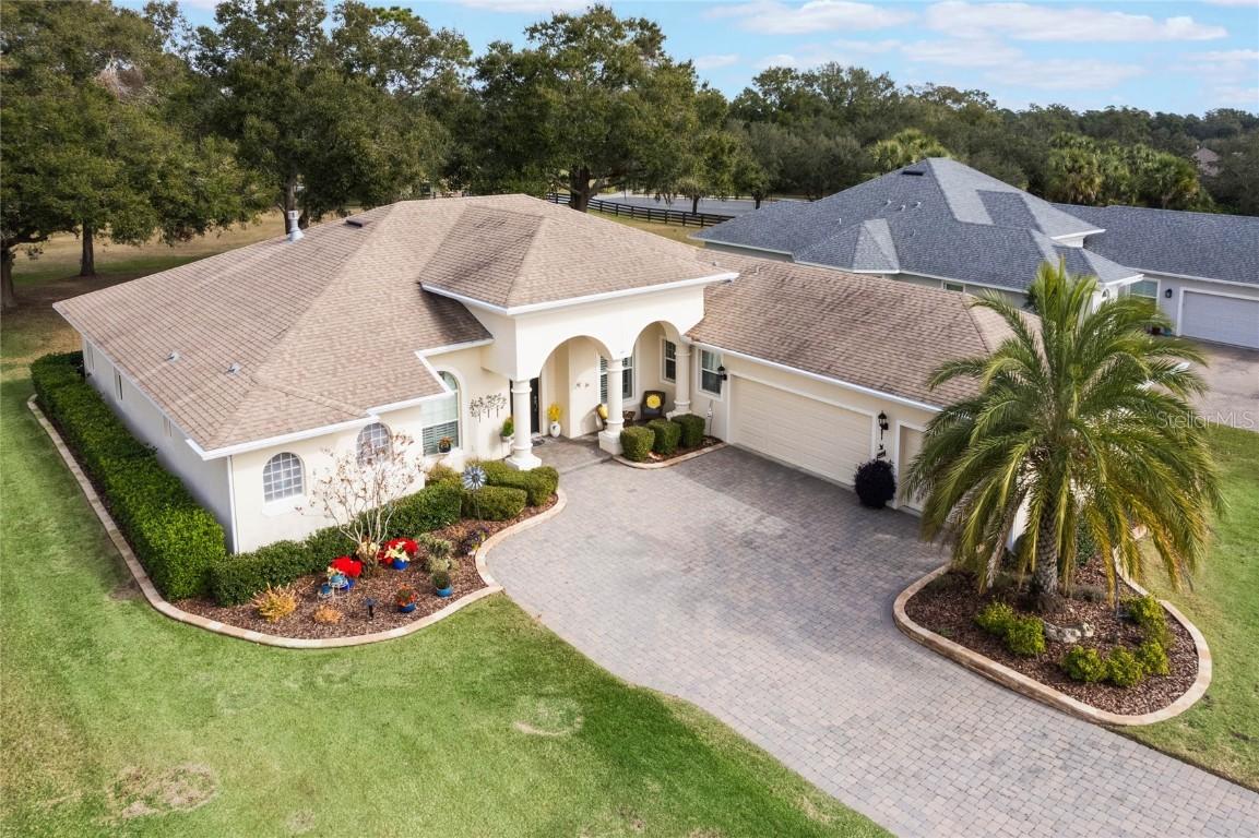 5072 Greens Dr., Lady Lake, FL 32159
