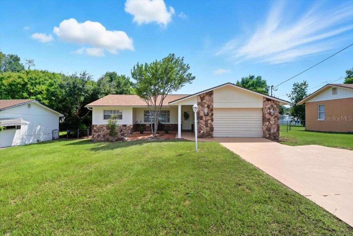 305 Edison St., Inverness, FL 34452