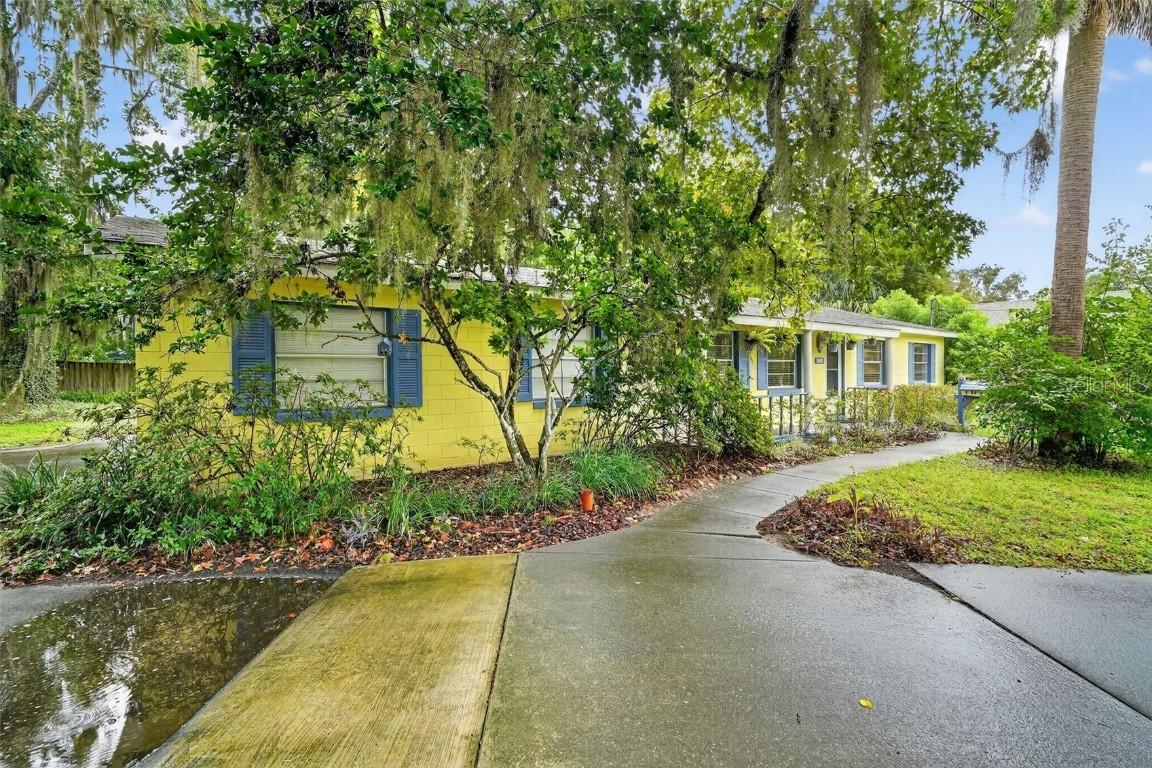 605 E Orange Ave., Mount Dora, FL 32757