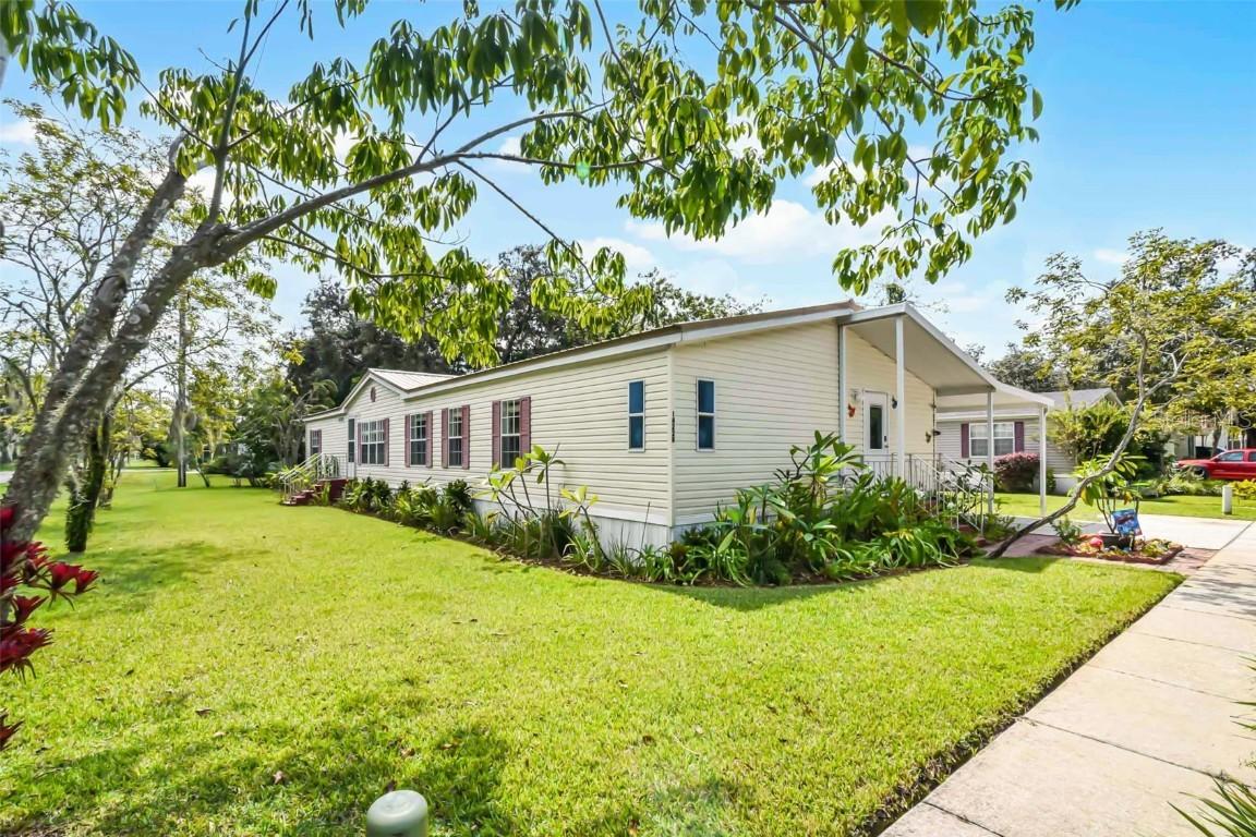 14228 Mistletoe Way, Astatula, FL 34705