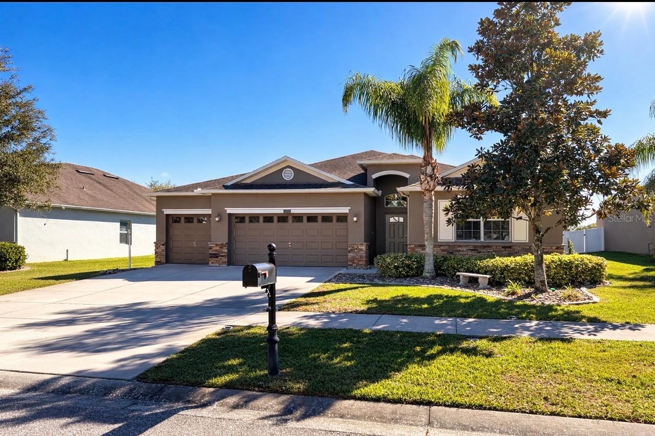 5828 Puzo Pl., Mount Dora, FL 32757