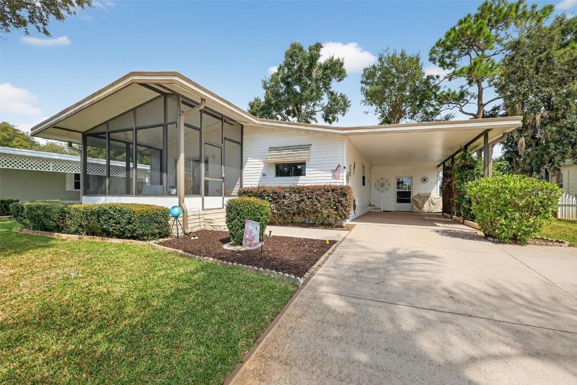 3310 Manatee Rd., Tavares, FL 32778