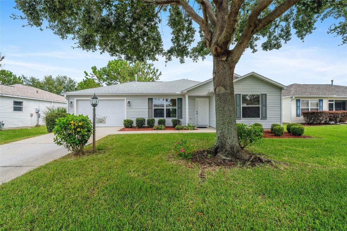 1297 Eagle Ridge Dr., The Villages, FL 32162